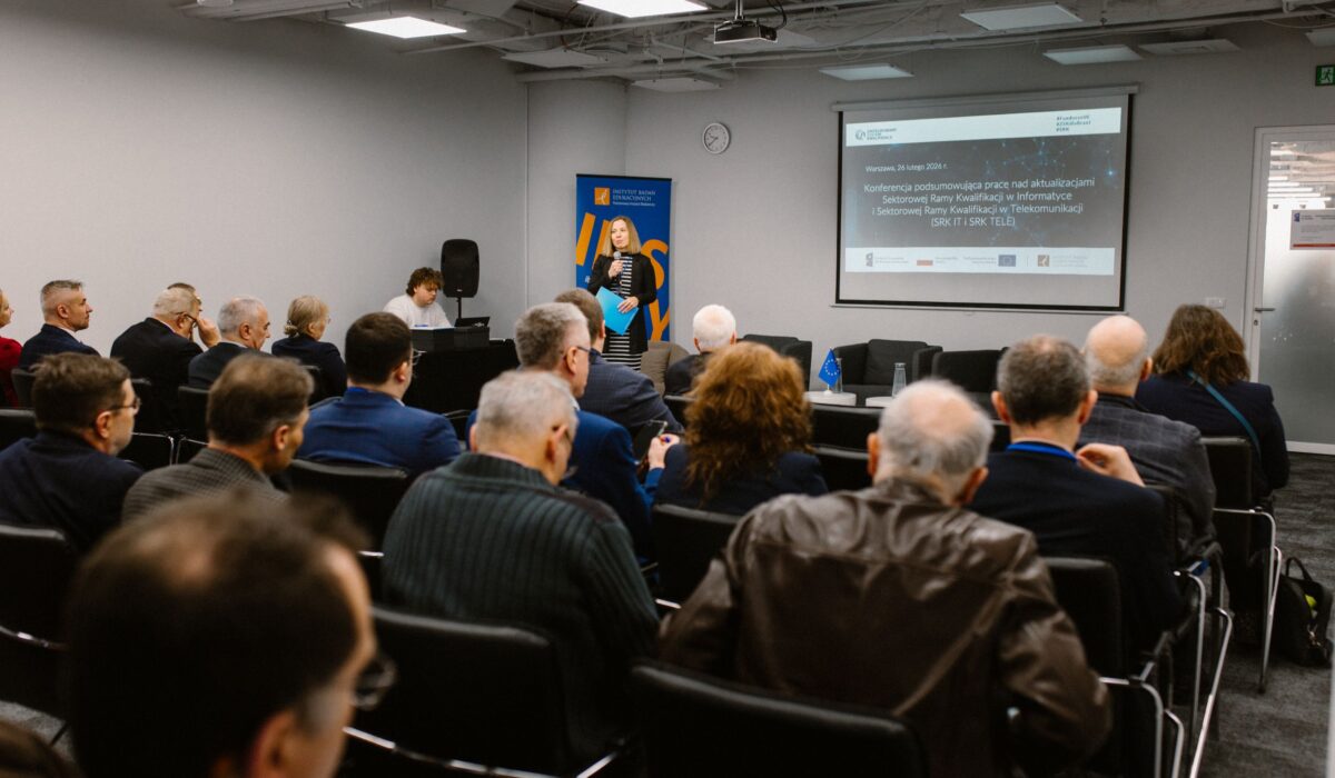 Konferencja podsumowująca prace nad aktualizacjami Sektorowej Ramy Kwalifikacji w Informatyce i Sektorowej Ramy Kwalifikacji w Telekomunikacji (SRK IT i SRK TELE); 26 lutego 2026 r.