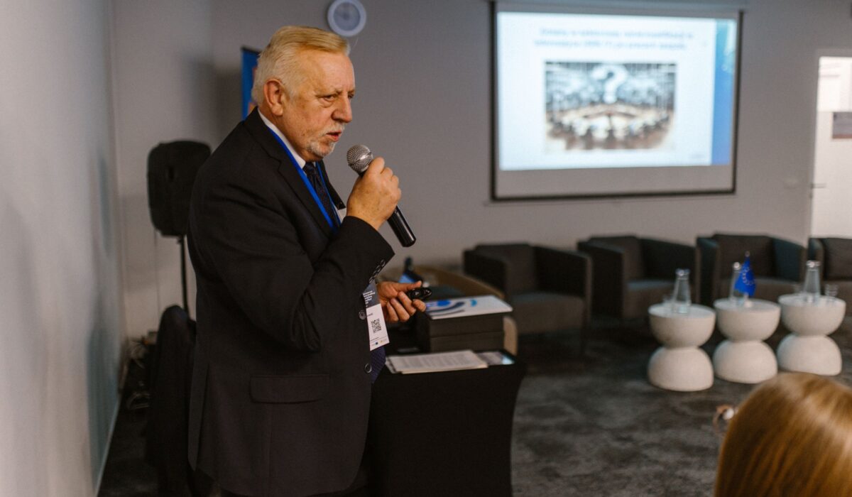 Konferencja podsumowująca prace nad aktualizacjami Sektorowej Ramy Kwalifikacji w Informatyce i Sektorowej Ramy Kwalifikacji w Telekomunikacji (SRK IT i SRK TELE); 26 lutego 2026 r.