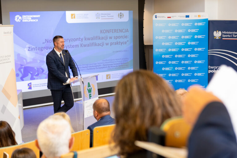Konferencja "Nowe horyzonty kwalifikacji w sporcie: Zintegrowany System Kwalifikacji w praktyce" - 24 czerwca 2025 r., Aula AWF Warszawa