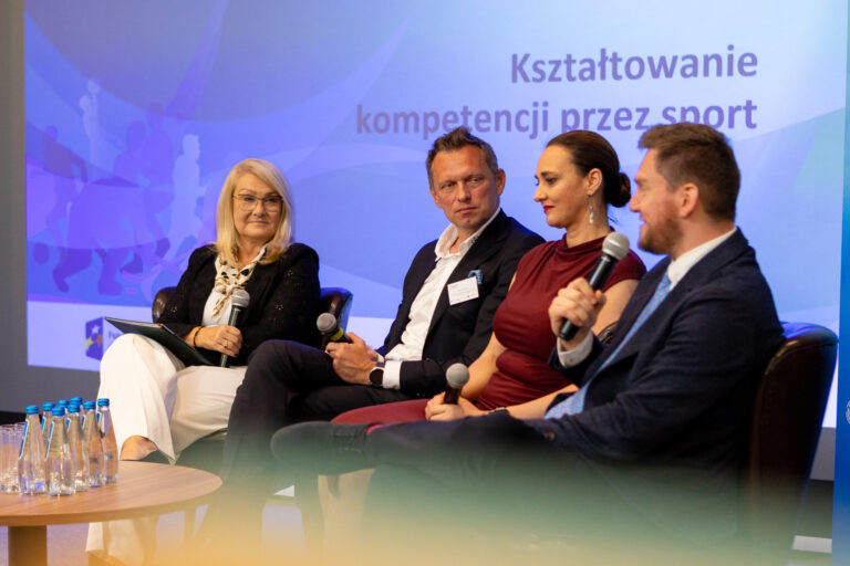 Konferencja "Nowe horyzonty kwalifikacji w sporcie: Zintegrowany System Kwalifikacji w praktyce" - 24 czerwca 2025 r., Aula AWF Warszawa