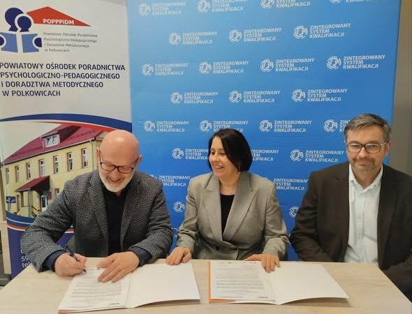 Podpisanie listu intencyjnego o współpracy między Instytutem Badań Edukacyjnych - Państwowym Instytutem Badawczym a Powiatowym Ośrodkiem Poradnictwa Psychologiczno-Pedagogicznego i Doradztwa Metodycznego w Polkowicach