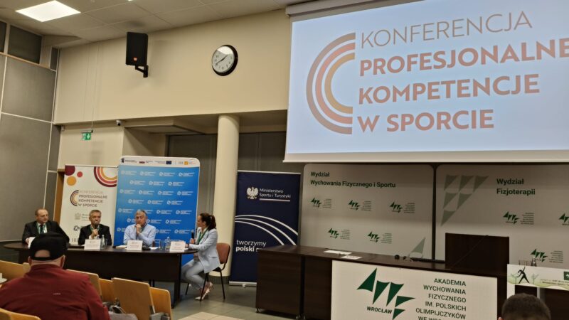 Konferencja „Profesjonalne kompetencje w sporcie – Zintegrowany System Kwalifikacji”